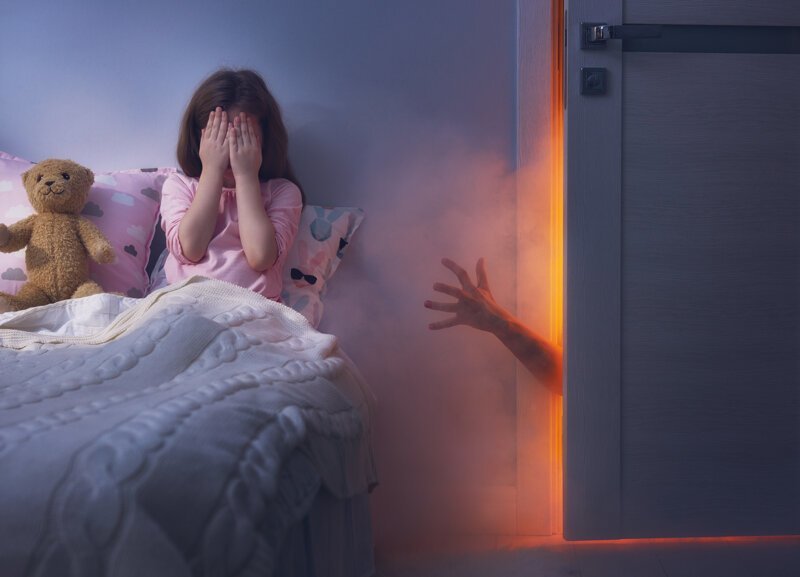 Истоки кошмаров: почему снятся страшные сны детям?