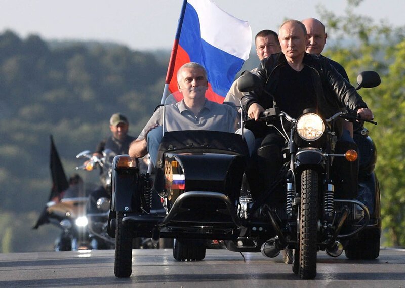Знатоку советских галош на заметку