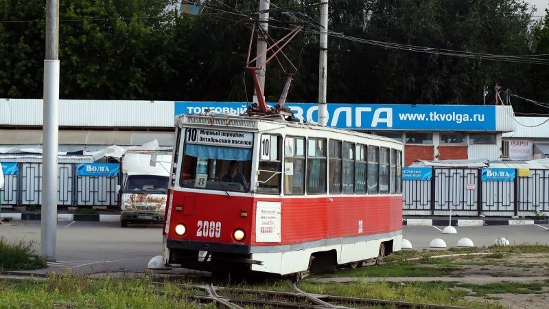 Про трамваи такого не скажешь — преобладают древние усть-катавские 71-605