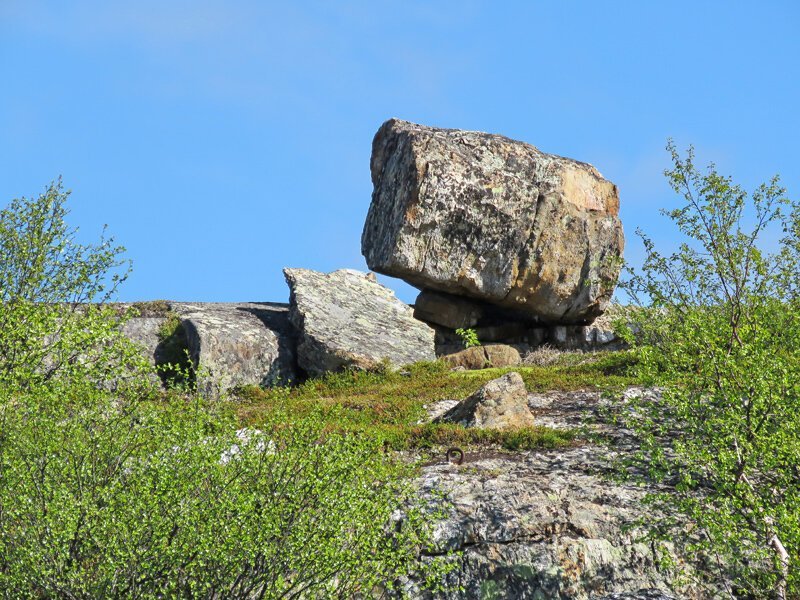 Вороний камень на чудском озере фото