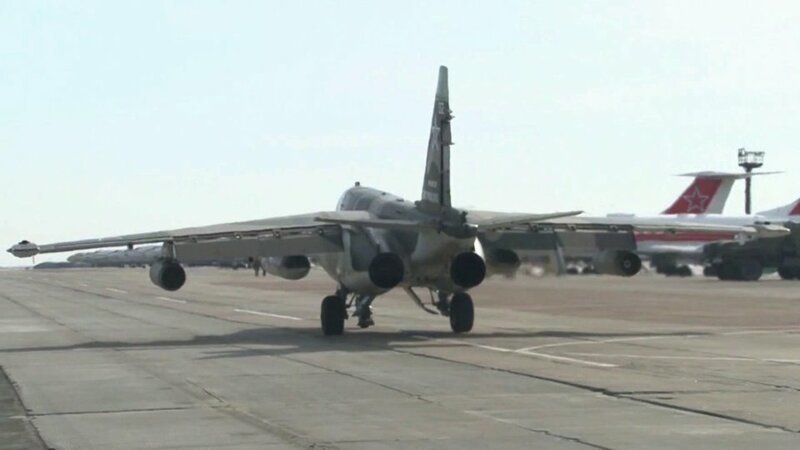 На Ставрополье ищут летчиков Су-25, который потерпел крушение в безлюдном районе.