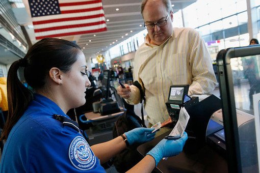 Как пограничники США не пускают туристов