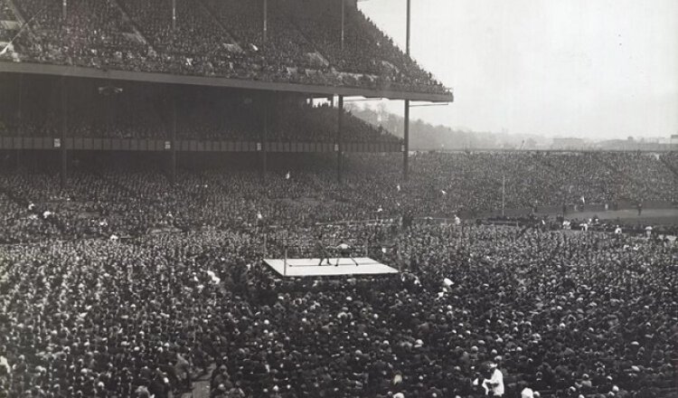 Бокс на стадионе Янки, Нью-Йорк, 1923 год.