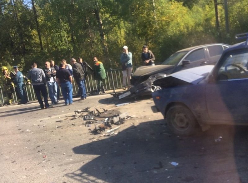 Авария дня. Крупное ДТП в Сыктывкаре с пятью пострадавшими