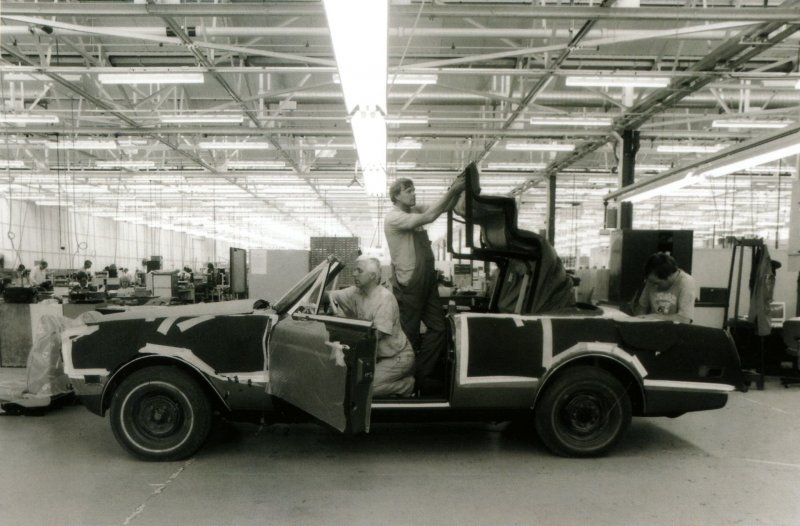 Зачем на заводе Bentley нужны вилки: познакомьтесь с человеком, который делал машины для королевы