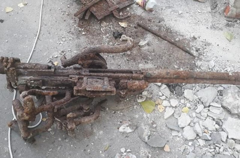 В Воронеже у одного из домов нашли закопанный пулемет