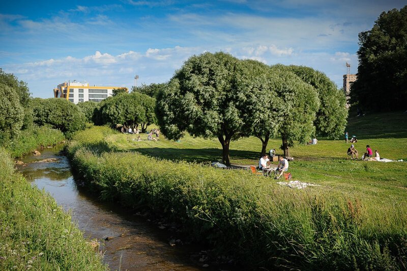 Муринский ручей и одноименный парк 