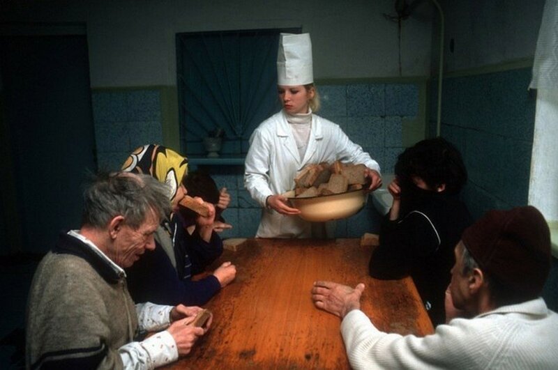 Психиатрическая лечебница, Крым (конец 90-х). 