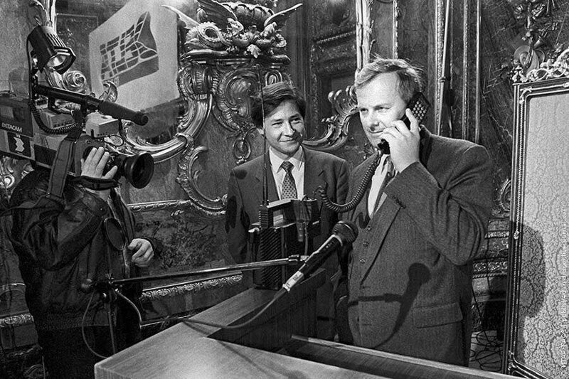 Первый в СССР звонок по мобильному телефону, Санкт-Петербург, 1991 год