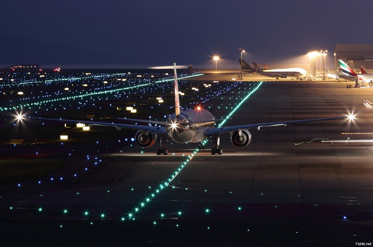Ночное аэропорт Катар Эйрвейз