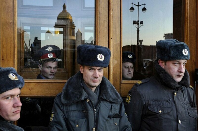 Сколько в России нужно полицейских? Версии Германа Грефа и МВД