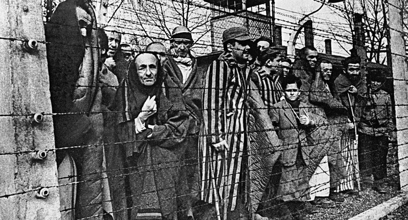 Привет из Освенцима: послание узников лагеря смерти