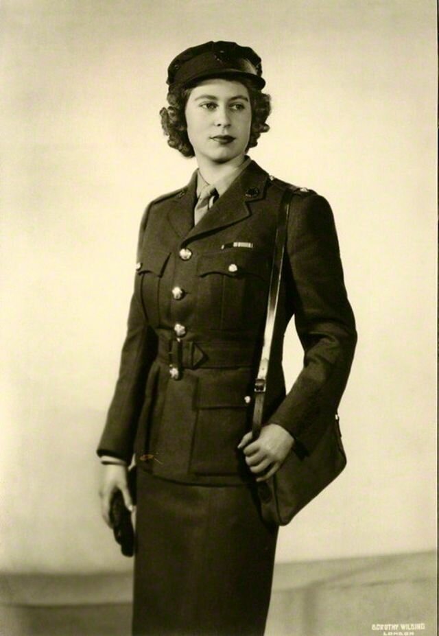 15. Принцесса Елизавета, 1945 г.