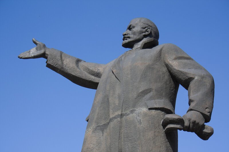 Почему не похоронили Ленина: версии