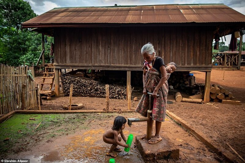 "Лаос: в ожидании воды", Эбрахим Алипур