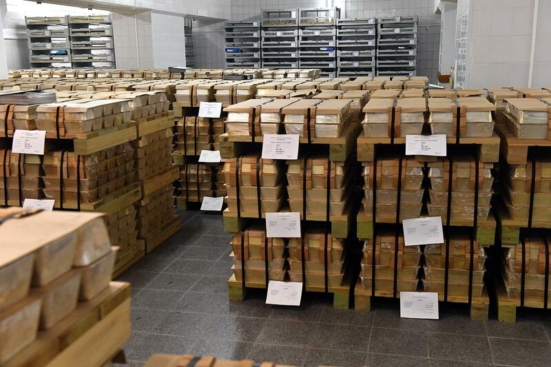 "Ротшильд семечками не торгует": рухнул картель на мировом рынке золота