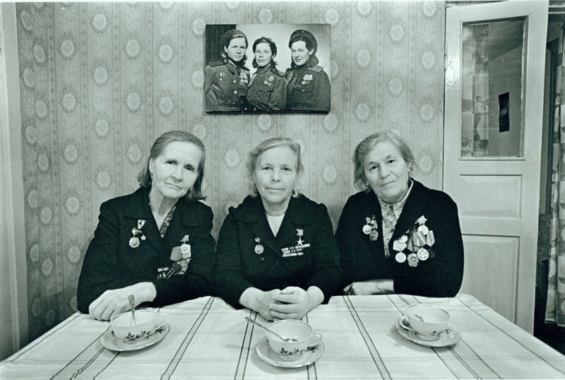 1982 г. Слева направо: Анна Чекрыгина, Вера Сафронова и Нина Муравецкая.