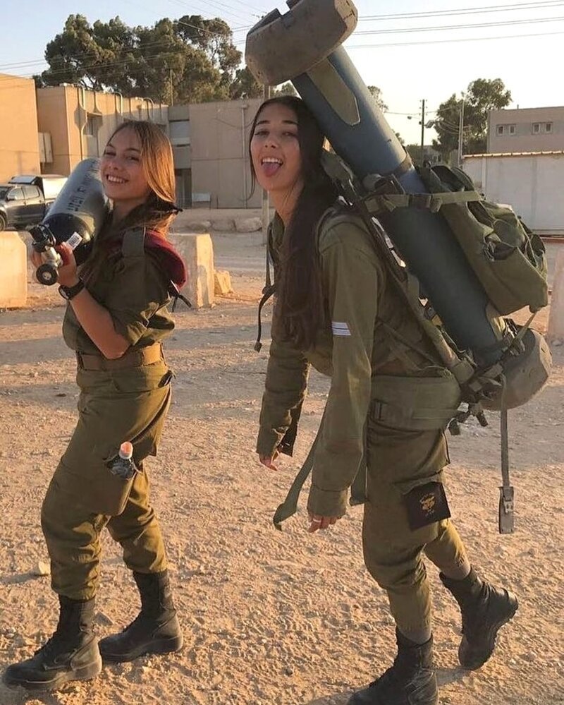 Особое внимание стоит уделить девушкам израильской армии