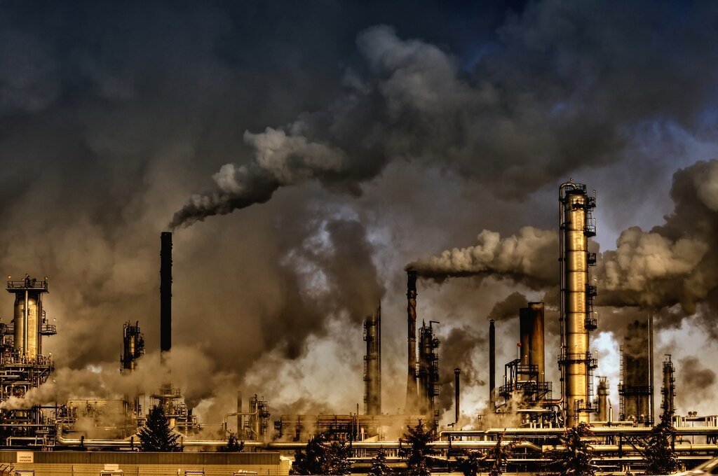 Загрязнения химической промышленности. Промышленные предприятия загрязнение. Загрязнение атмосферы промышленностью. Экология промышленного предприятия. Загрязнение воздуха заводами.