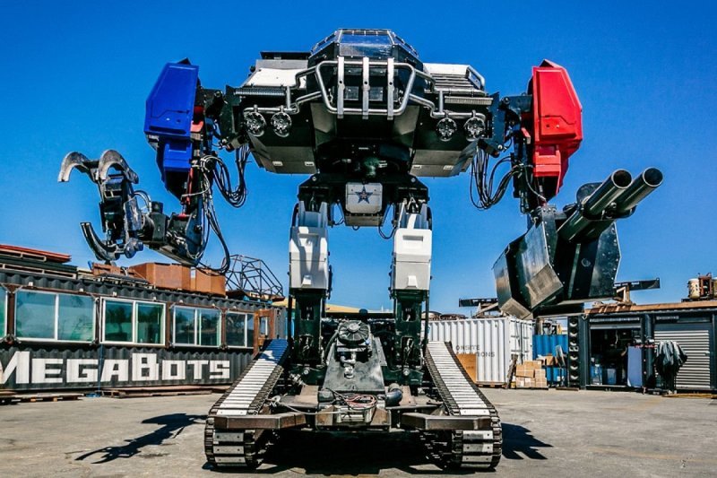 Полноценный гигантский боевой робот с двигателем от Corvette выставлен на продажу