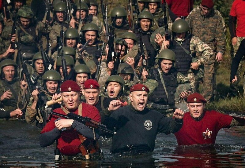 Кровью и потом: бойцы ФСИН сдают экзамен на краповые береты