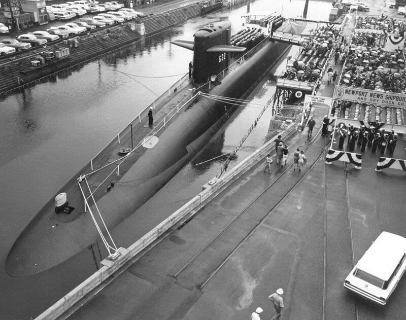 Атомная ракетная подлодка вступает в строй, 1964 год 