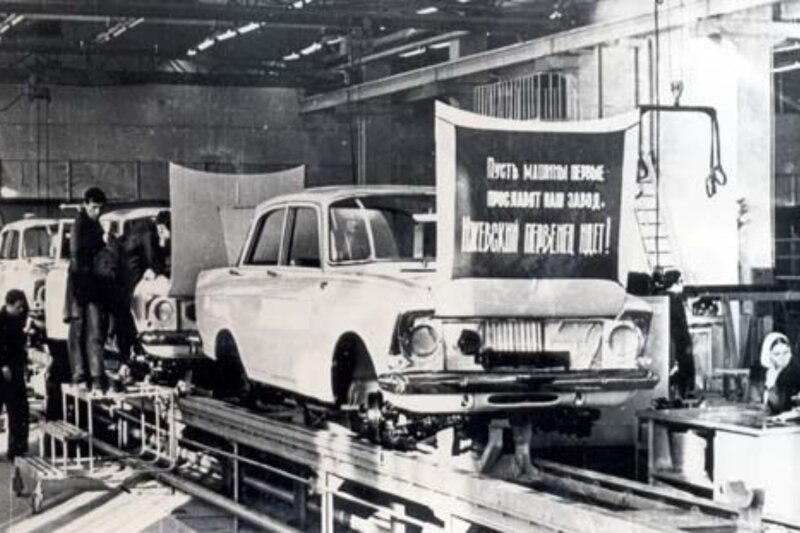 Первый автомобиль ижевского автозавода