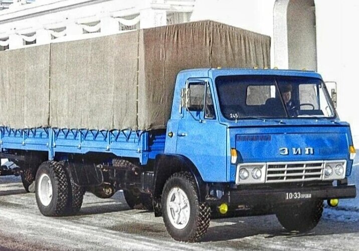 Легендарный КАМАЗ-5320 — первый грузовик «КАМАЗа»