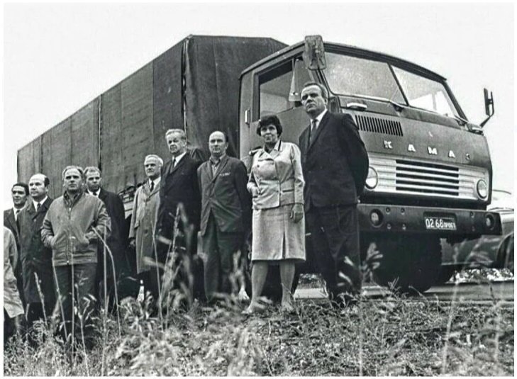 Легендарный КАМАЗ-5320 — первый грузовик «КАМАЗа»