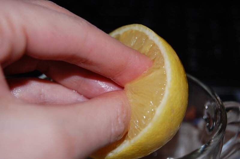 Эффективные способы устранения желтизны ногтей
