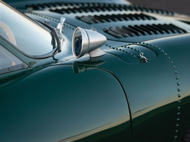 Почему реплика Jaguar XJ13 лучше оригинала? Потому что на ней можно ездить!