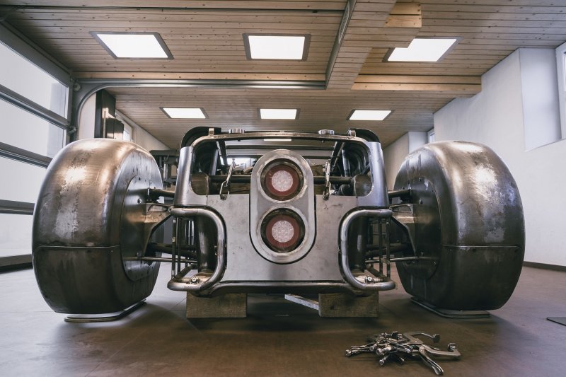 Бельгийцы построили крутой родстер в стиле машин 30-х годов