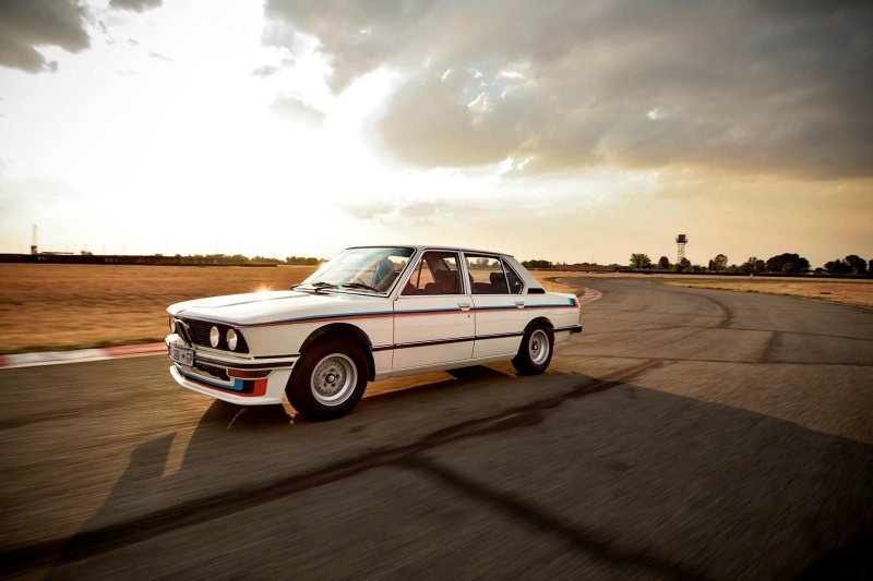 Первый автомобиль подразделения BMW Motorsport был родом из Южной Африки