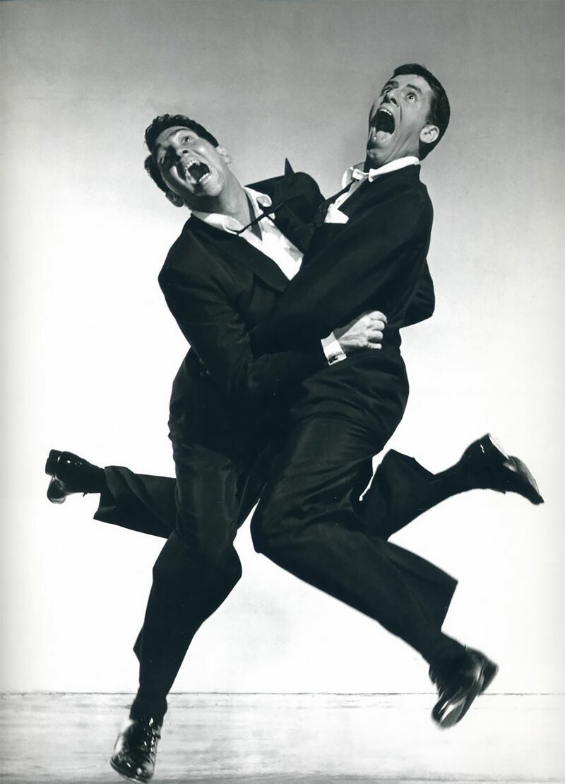 Американские актеры Дин Мартин и Джерри Льюинс, 1951