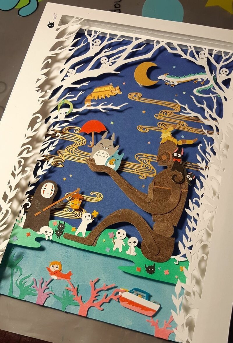 Художница создает бумажные элементы декора, вдохновленные студией Ghibli и поп-культурой