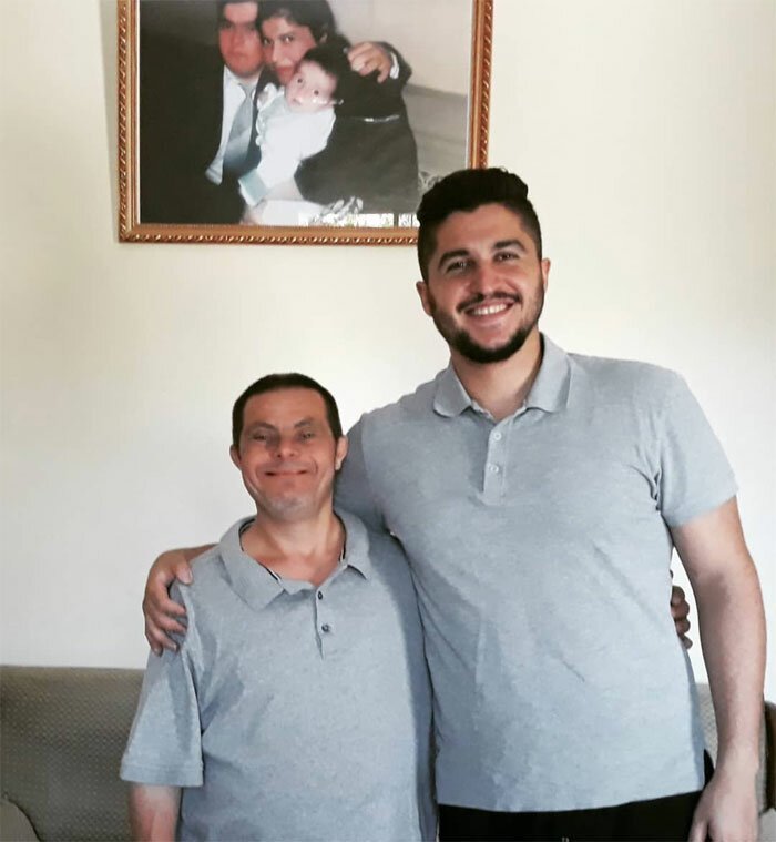 Сириец рассказал, как его растил отец с синдромом Дауна