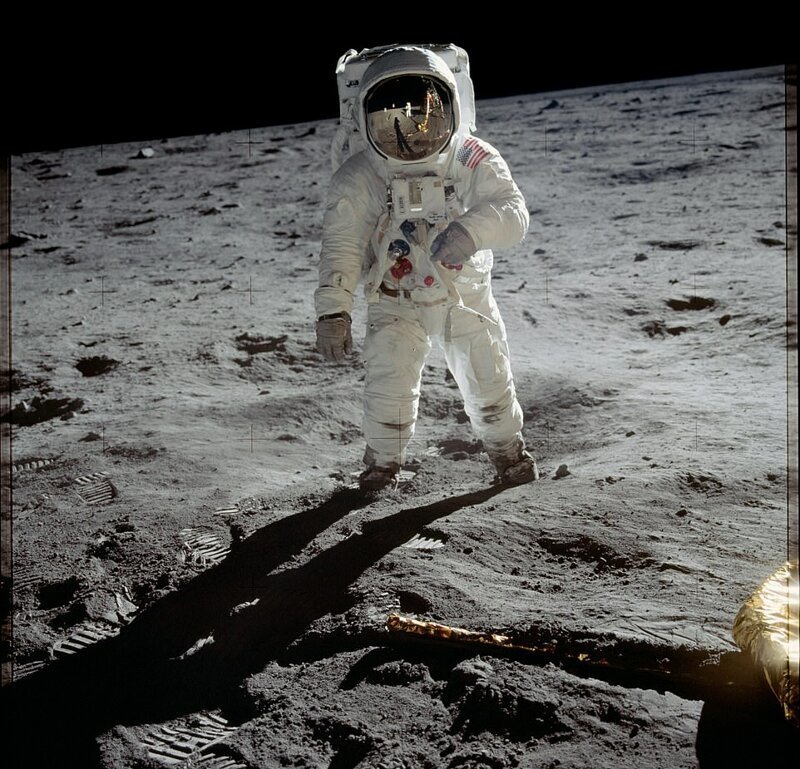 4. Базз Олдрин на Луне, 1969