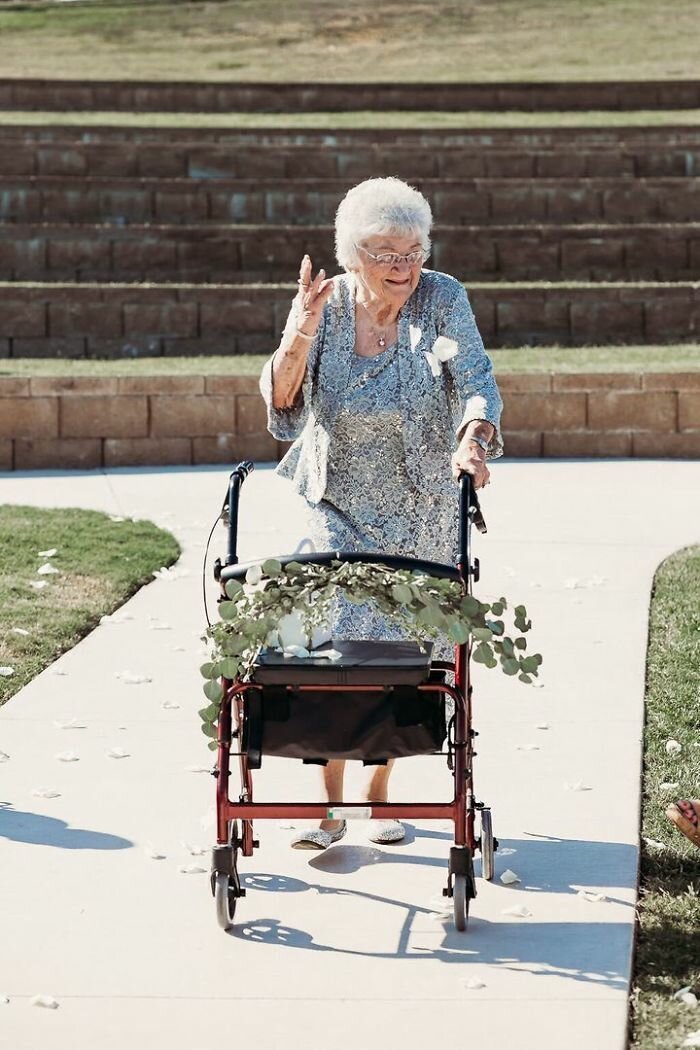 Бабушка 4 легкого. Бабушка невеста. 90 Летняя бабушка. Самая красивая прабабушка. Самая Старая прабабушка.