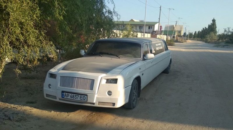 Самодельный лимузин на базе «Волги» стилизованный Rolls-Royce
