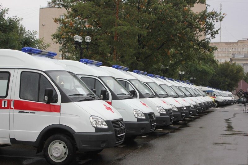 25 машин скорой помощи поступили в медучреждения Алтайского края