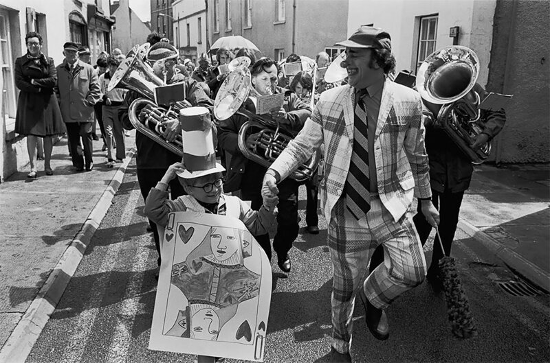 Костюмированный парад на городском празднике, Монмут, июль 1977г.