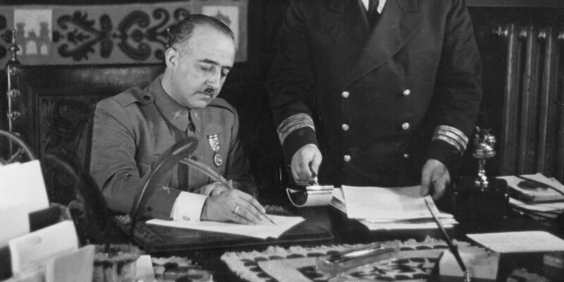 2. Пакт Молотова-Риббентропа ударил по доверию Франко к Гитлеру
