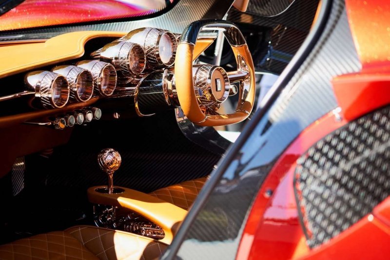 Шедевральный суперкар De Tomaso P72 получил форсированный двигатель от Ford Mustang