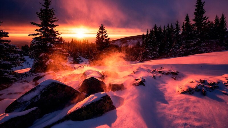 Зимний закат в горах