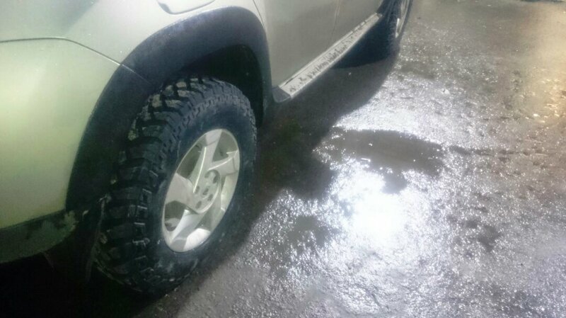 Грязевые тапочки на Renaylt Duster. Maxxis Bighorn MT 674