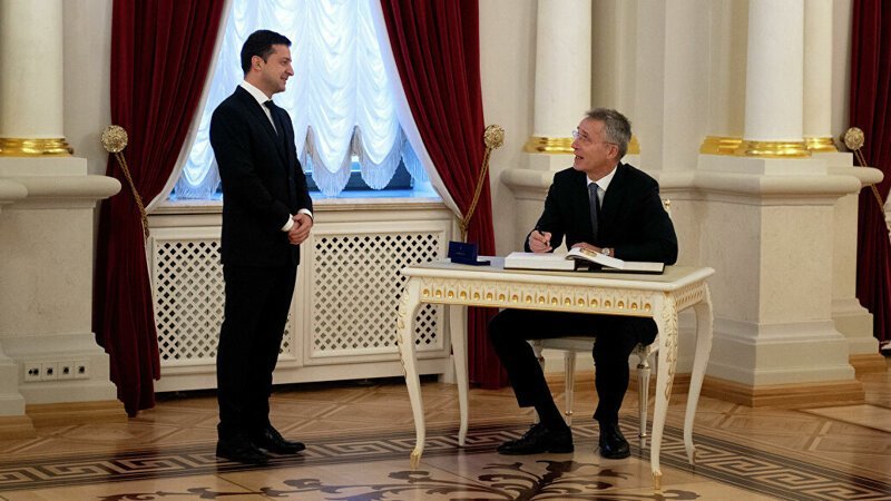Америка им поможет?