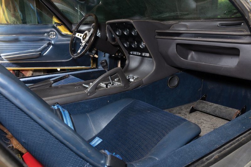 Забытый в сарайчике Lamborghini Miura ушел с молотка за внушительную сумму