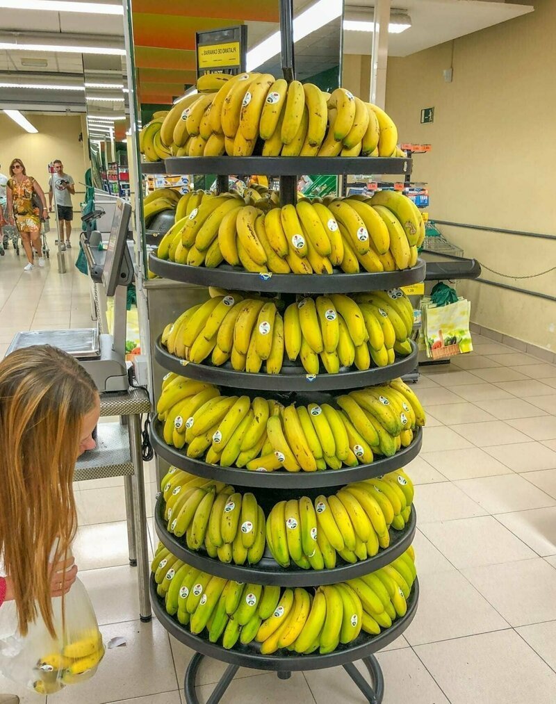 652 кг бананов