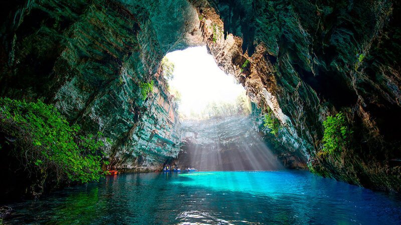 6. Пещера Мелиссани, Греция