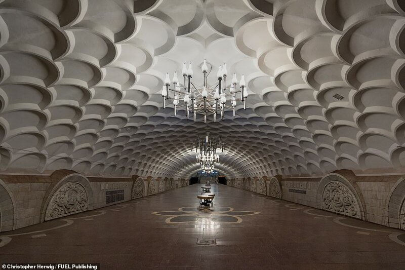 Самые интересные и красивые станции советского метро
